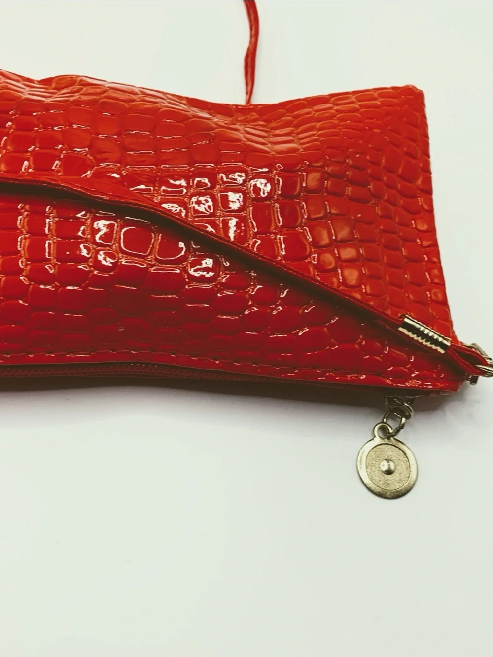N/A small red